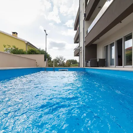 Modern Luxury Karla With Pool, Near The - By Tourist Agency Leut *